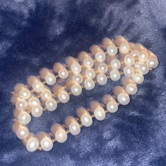 Pearl Necklace with 14K Gold Elegant and Class in one - Picture 8 of 17